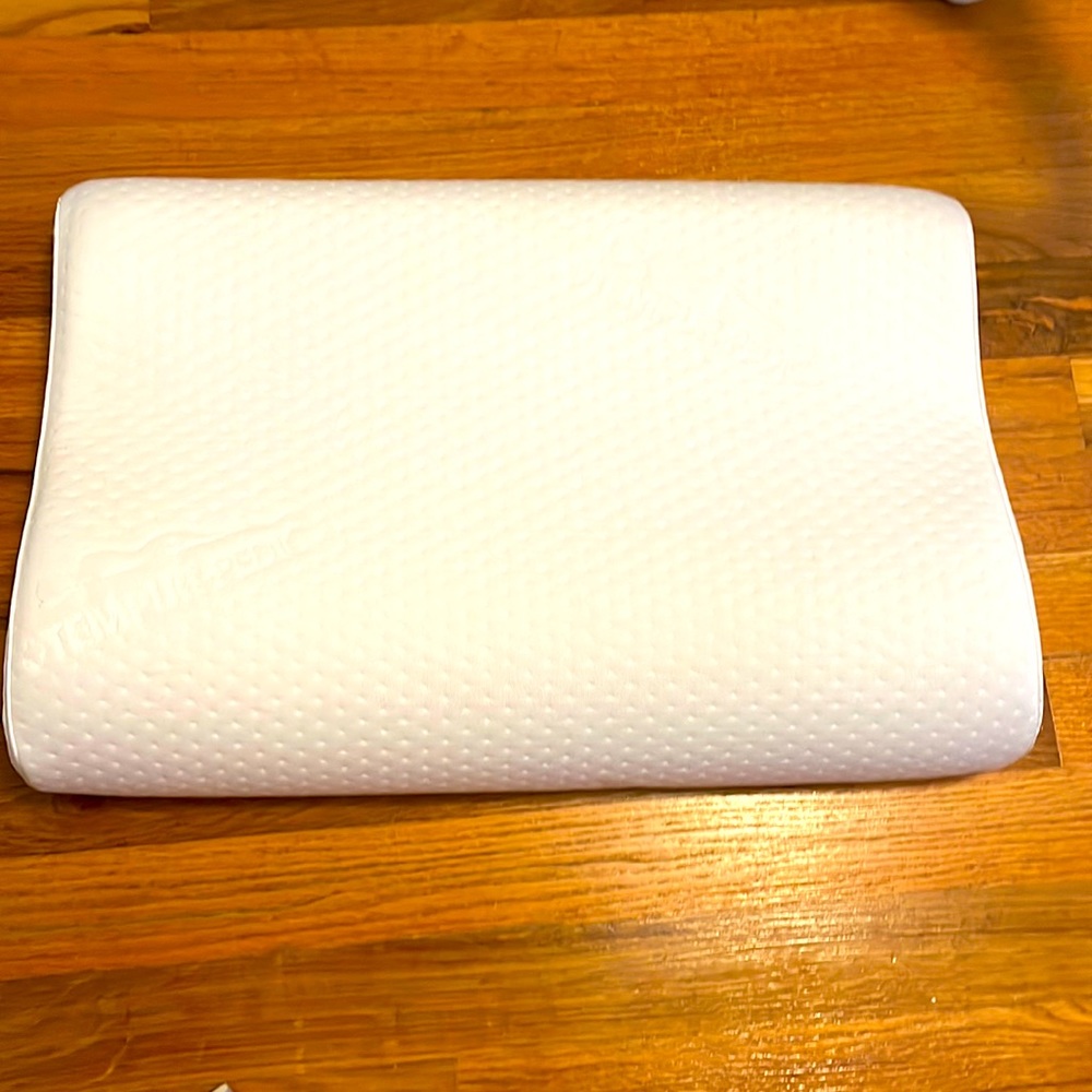Tempur-Pedic Small Neck Pillow